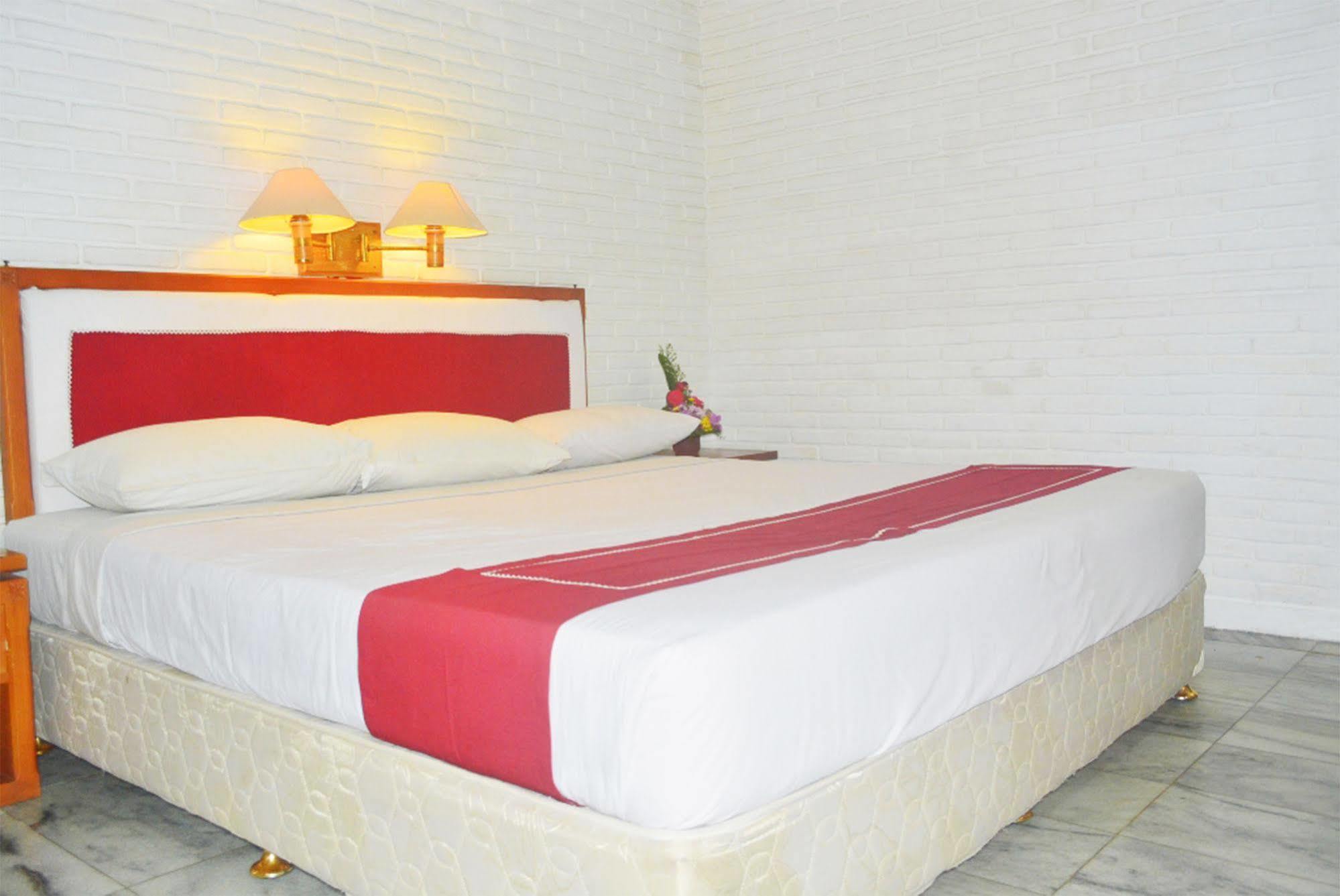 Puri Padi Hotel Ubud  Bagian luar foto