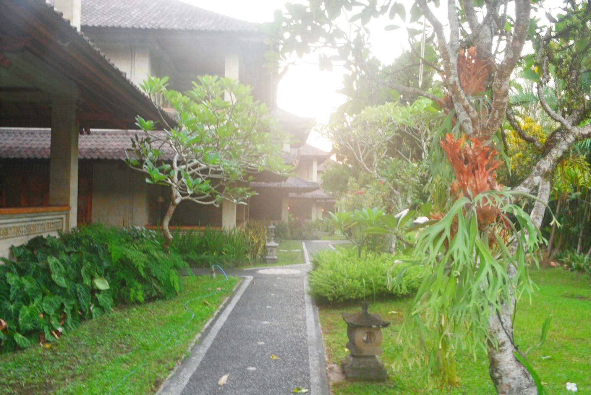 Puri Padi Hotel Ubud  Bagian luar foto